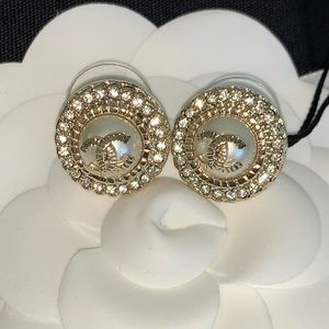 Chanel 21B earrings gold with Pearl and crystals